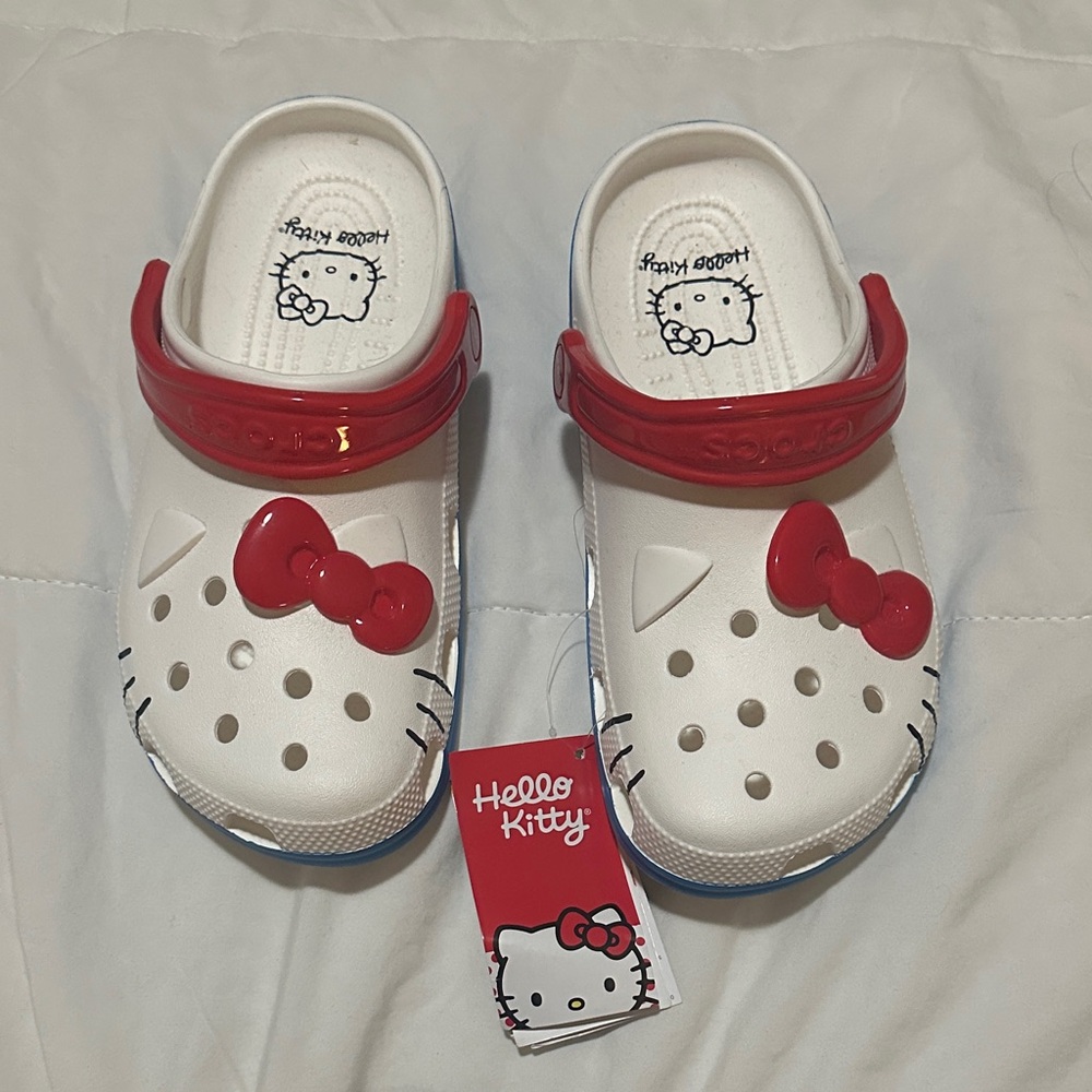 Hello Kitty Kids Slippers - White and Red